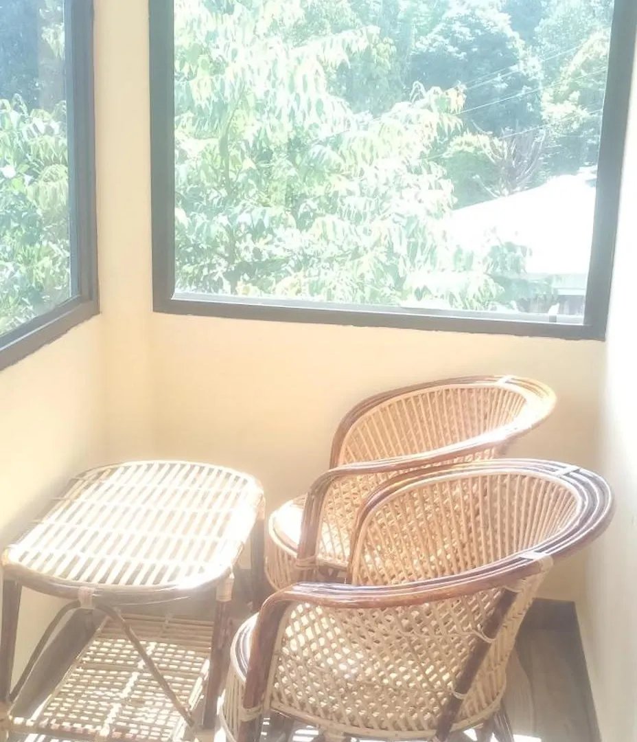 לינה וארוחת בוקר Anachal Dreamcasa